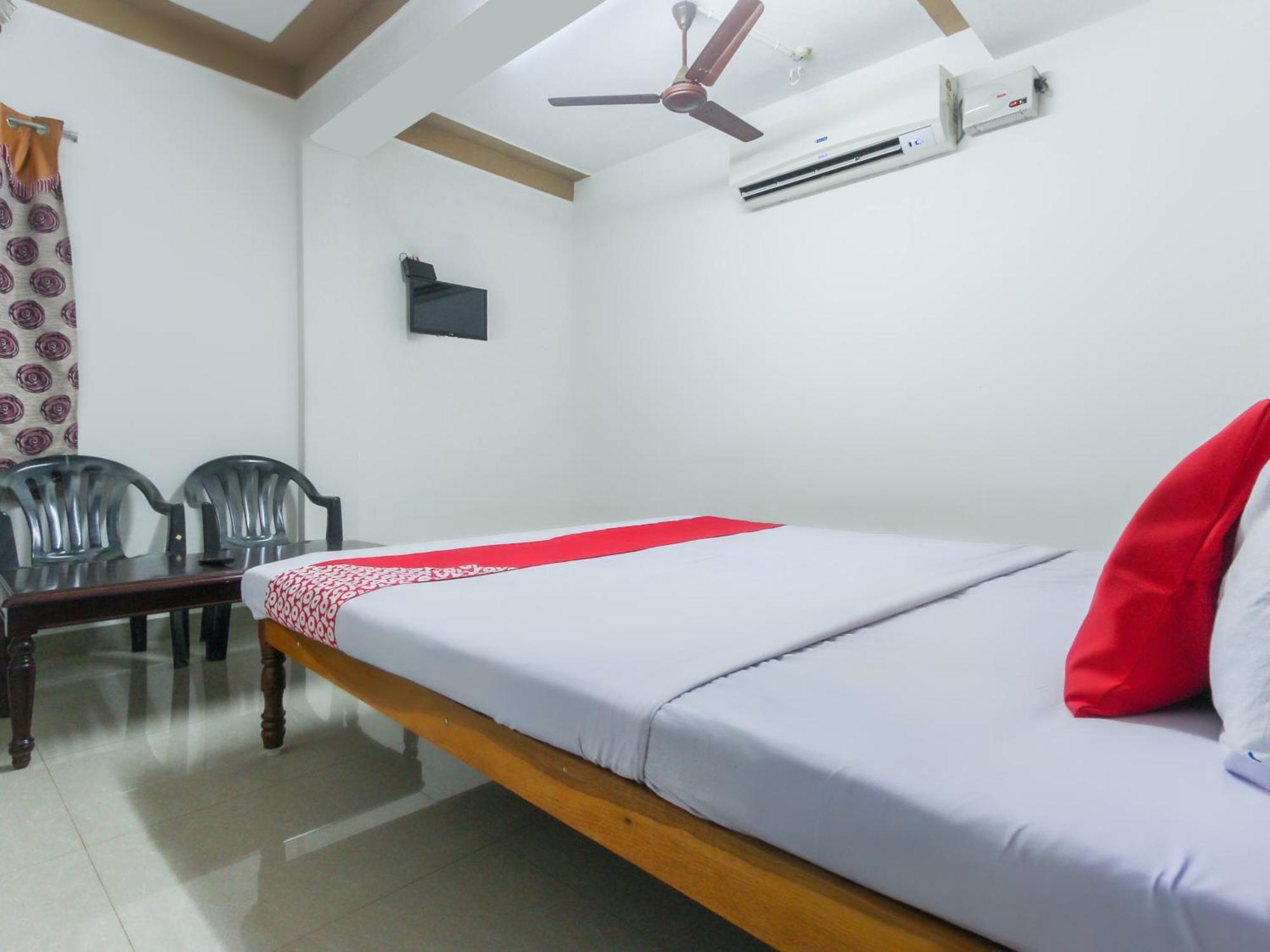 Hotel O Muthu Ganesh Mahal Kottaiyur Exteriör bild